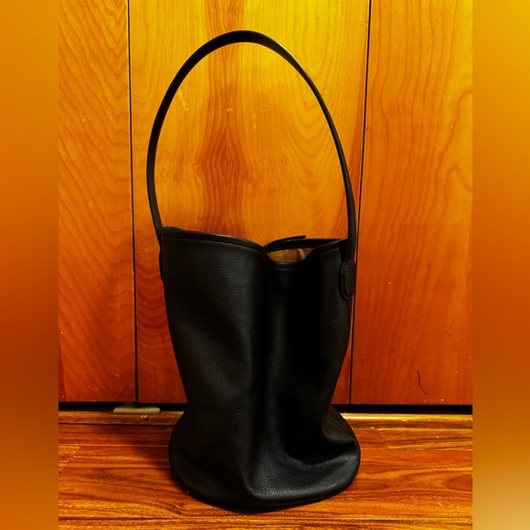 J. Crew Berkeley Bucket Bag in Leather - Picture 5 of 9